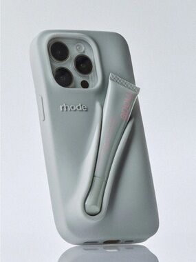 RHODE grey lip case